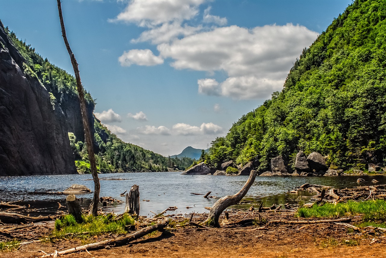 The Best Snowshoeing Trails in the Adirondacks